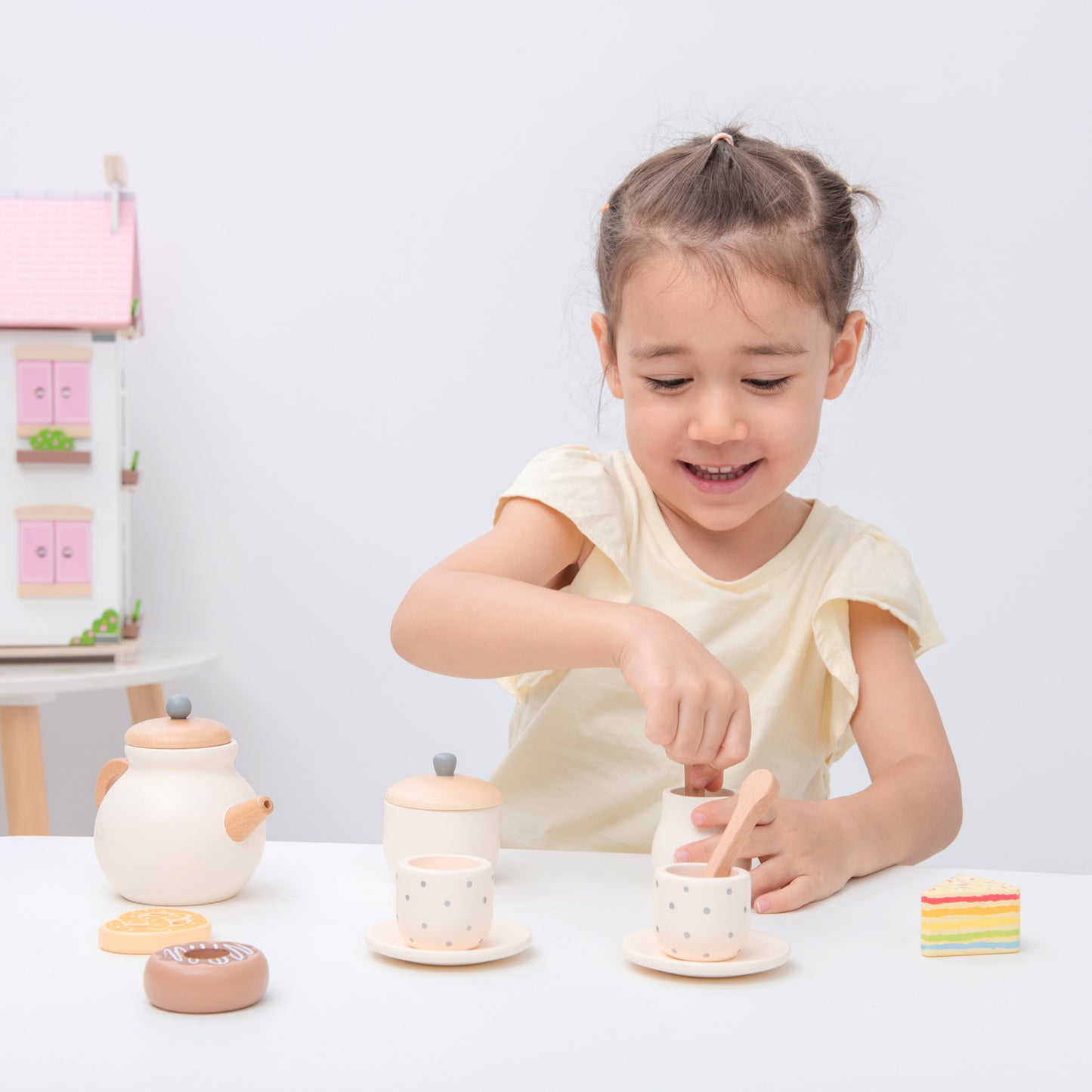 New Classic Toys Tea Set