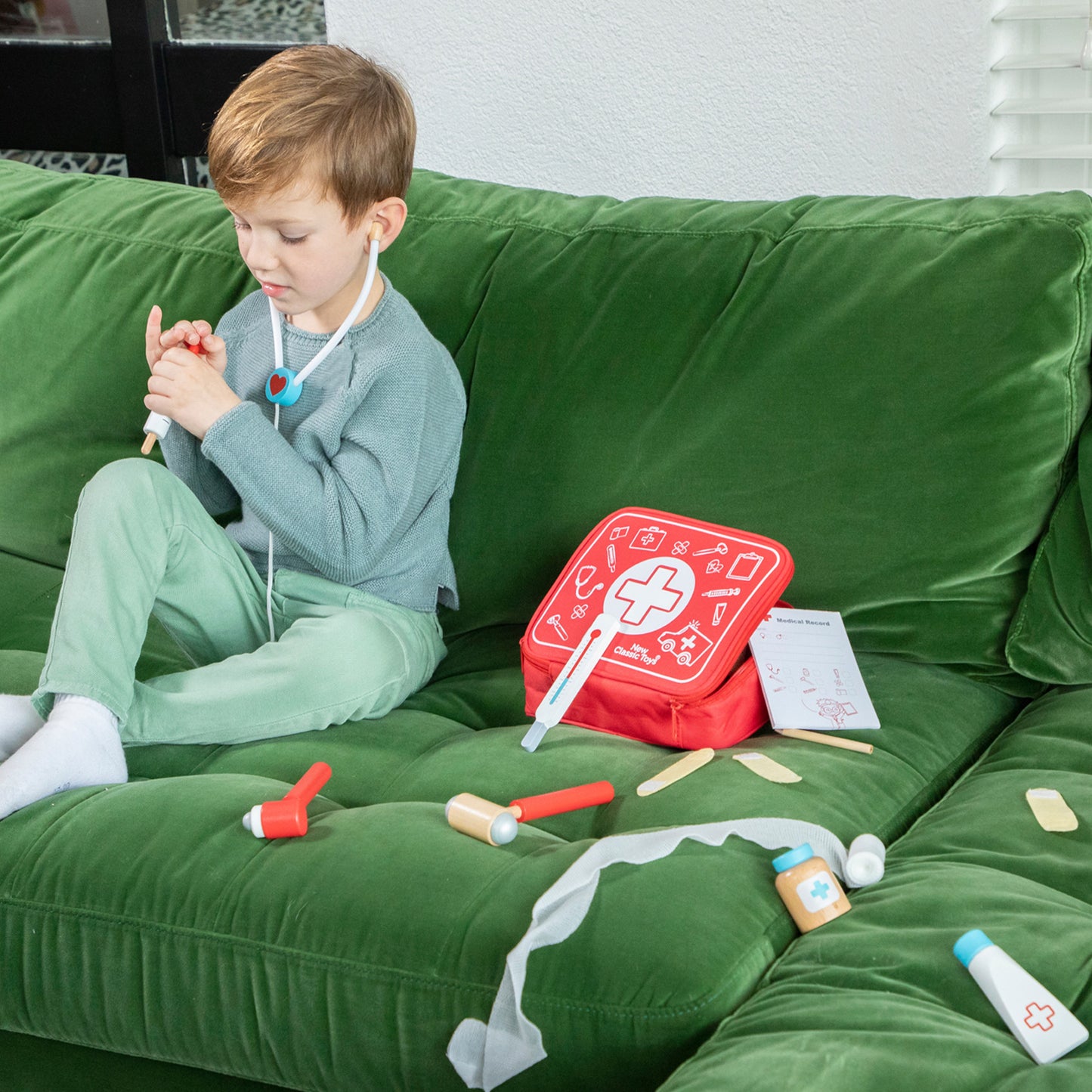 New Classic Toys Doctor Suitcase