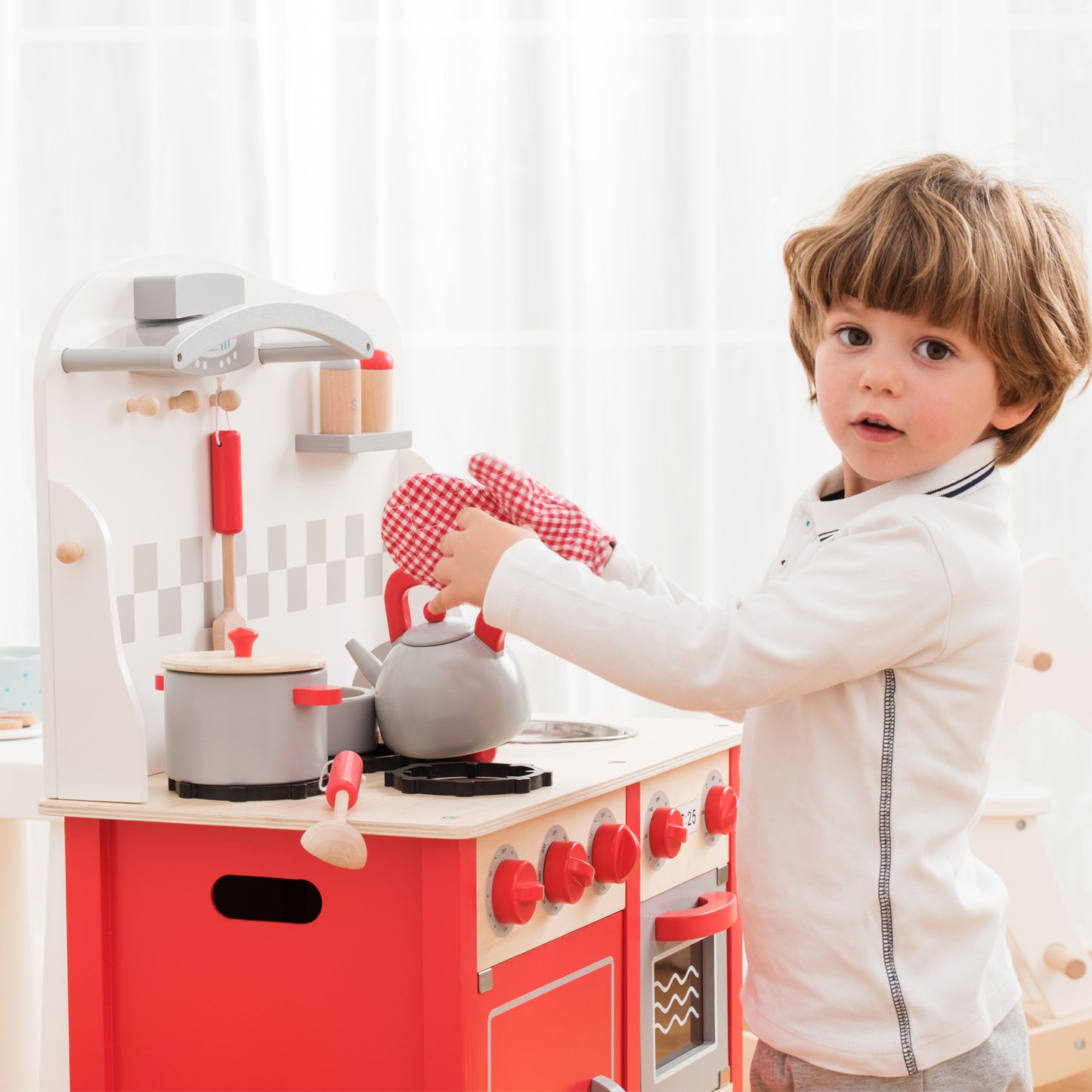 New Classic Toys Kitchenette Bon Appetit DeLuxe, Red