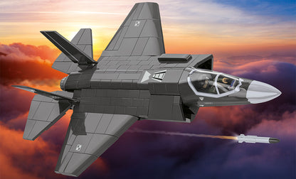 COBI Armed Forces F-35A Lightning II "HUSARZ", 605 Pieces