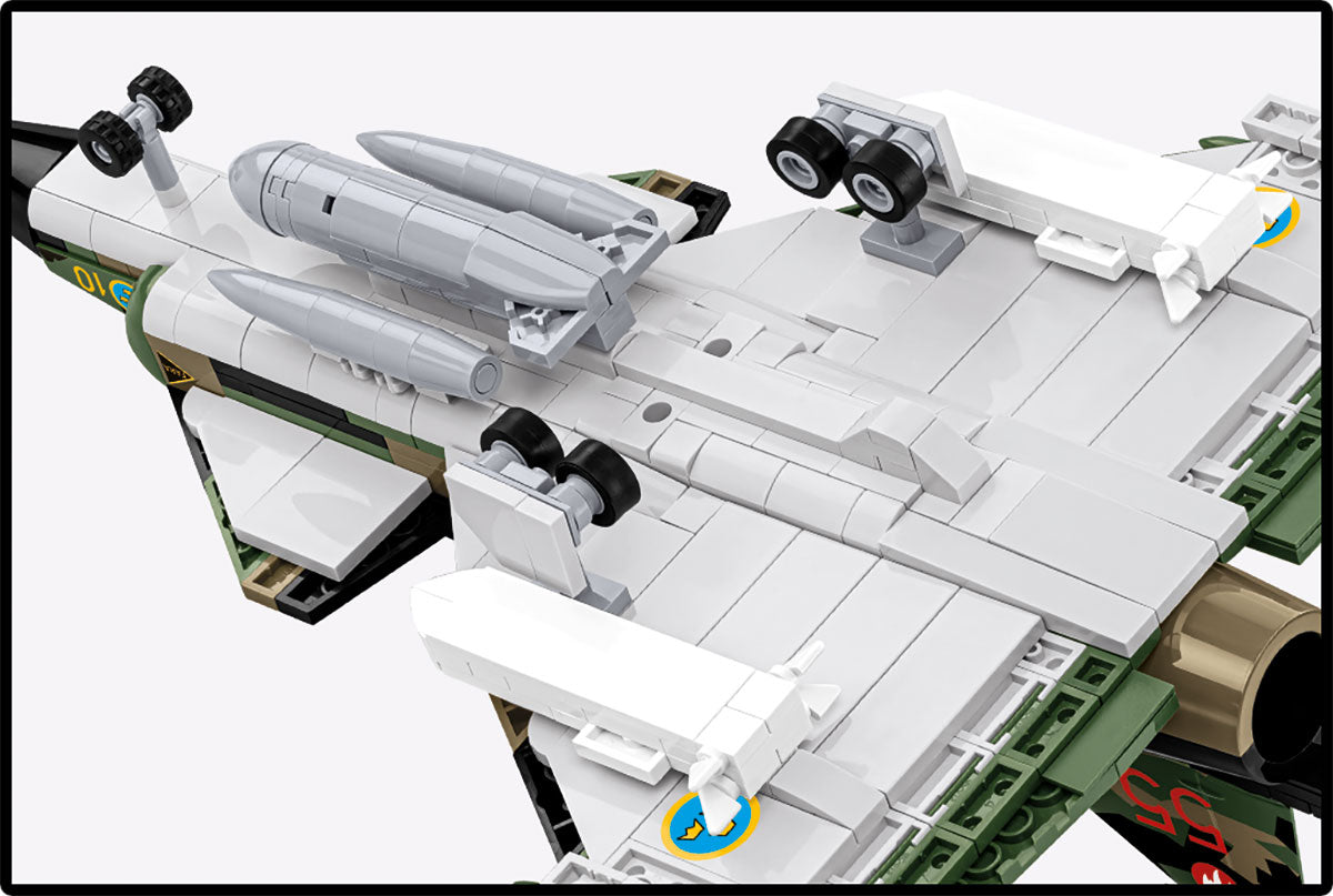 COBI Armed Forces SAAB AJS37 Viggen Aircraft Building Set, 911 Pieces